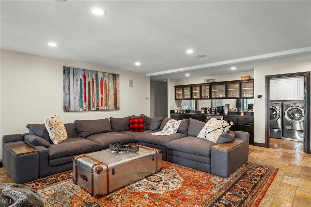 529 Ponderosa Avenue