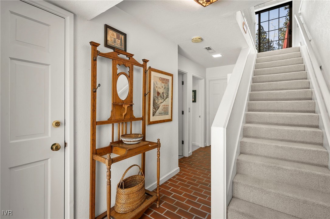 875 Southwood Boulevard 19