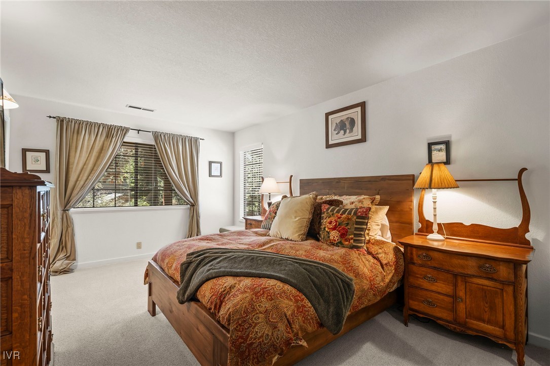 875 Southwood Boulevard 19