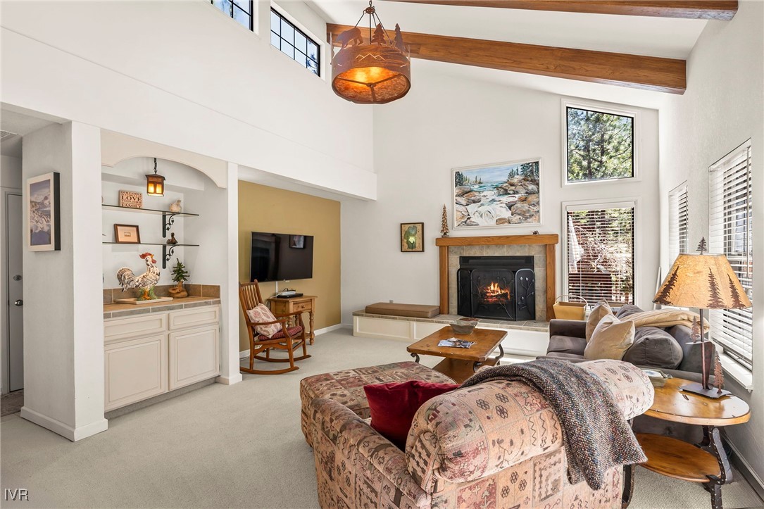 875 Southwood Boulevard 19