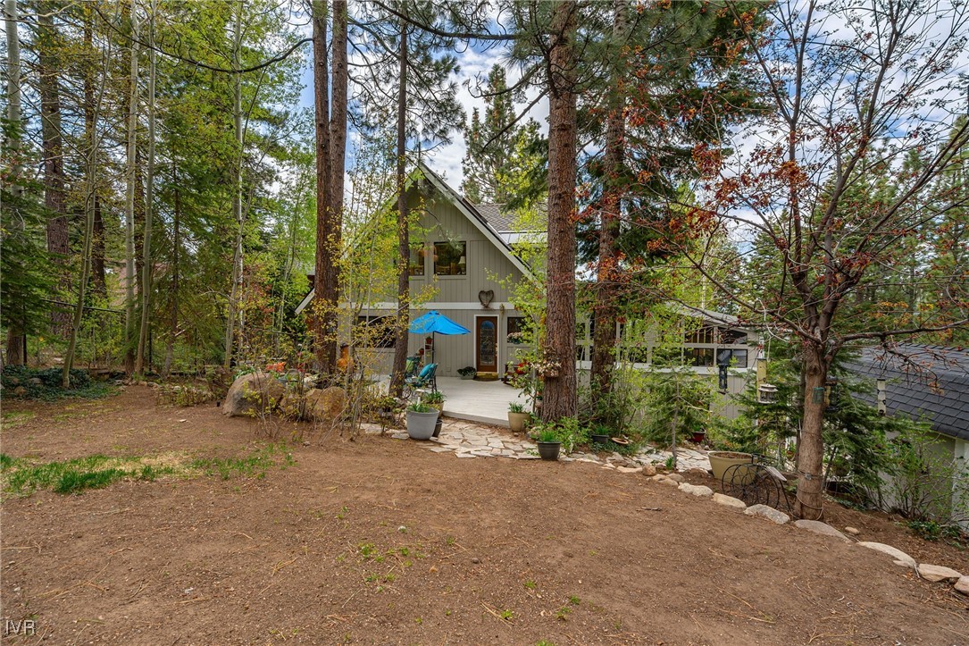 552 Valley Dr