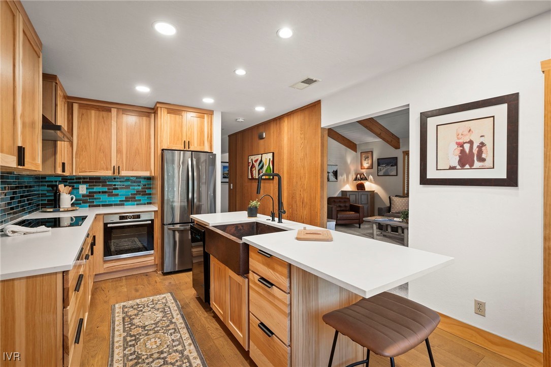 836 Southwood Boulevard 4