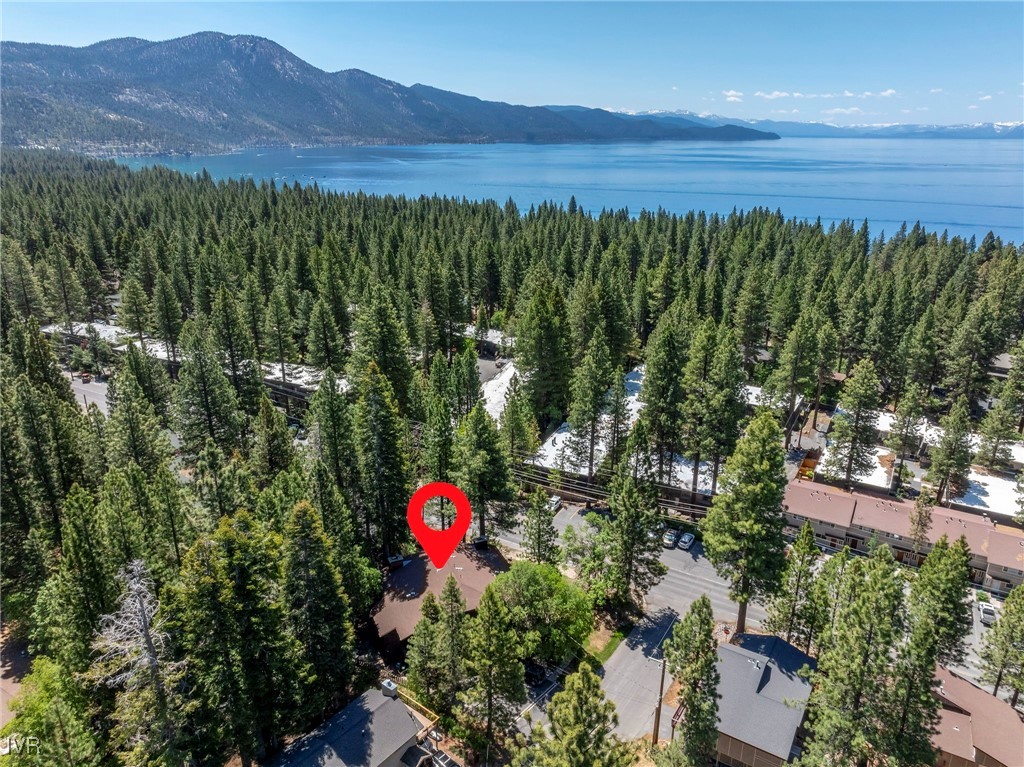 836 Southwood Boulevard 4