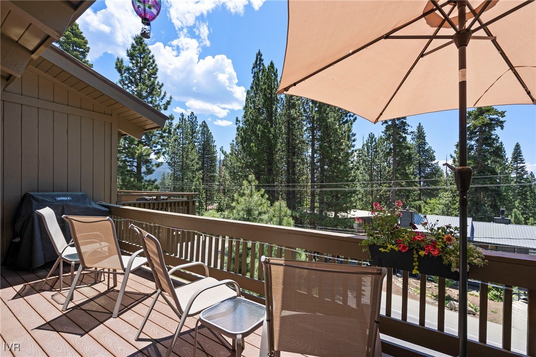 830 oriole Way 7