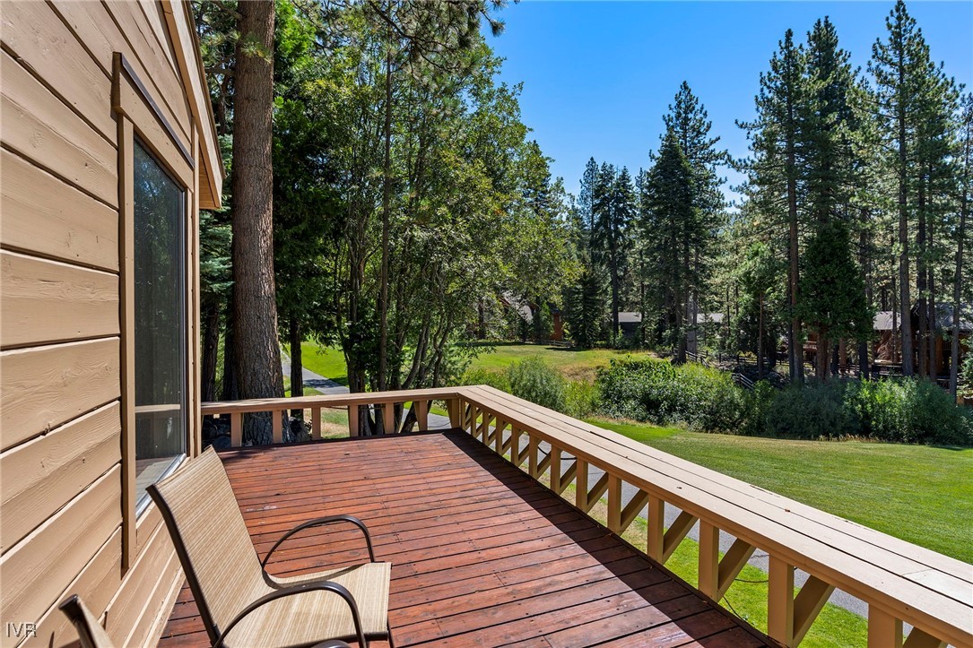 954 Fairway Boulevard 4