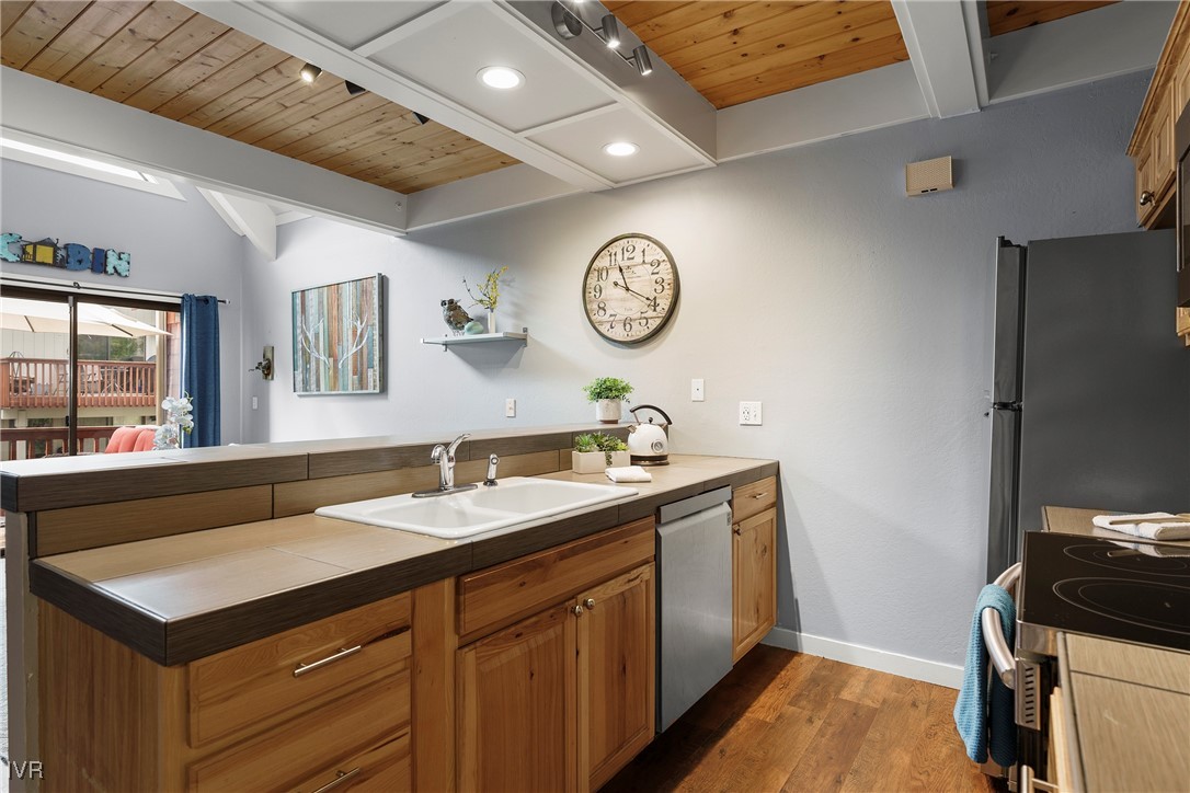 989 Tahoe Boulevard 61