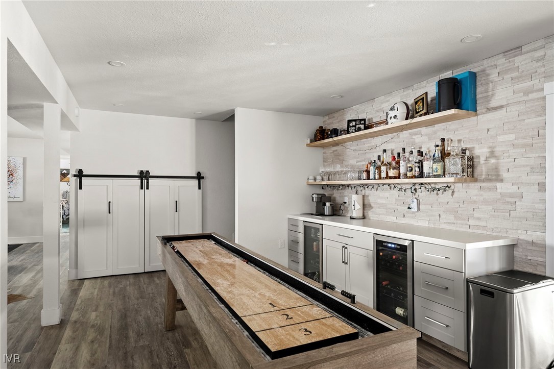 893 Donna Drive