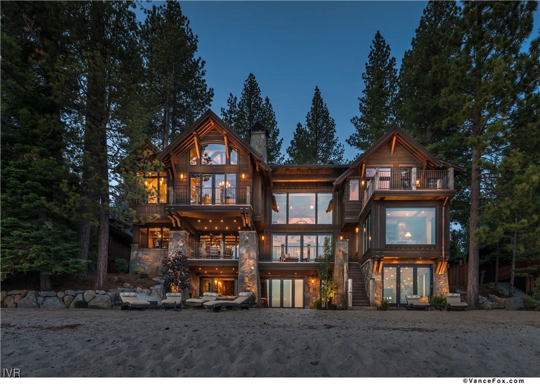 919 Lakeshore Boulevard