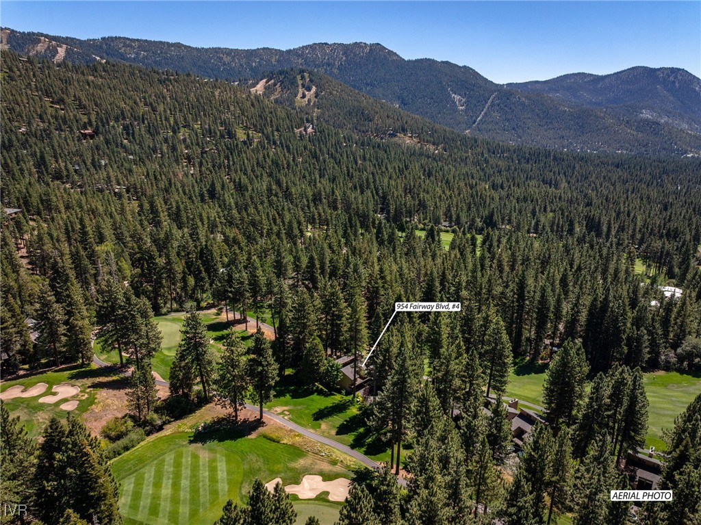 954 Fairway Blvd. 4