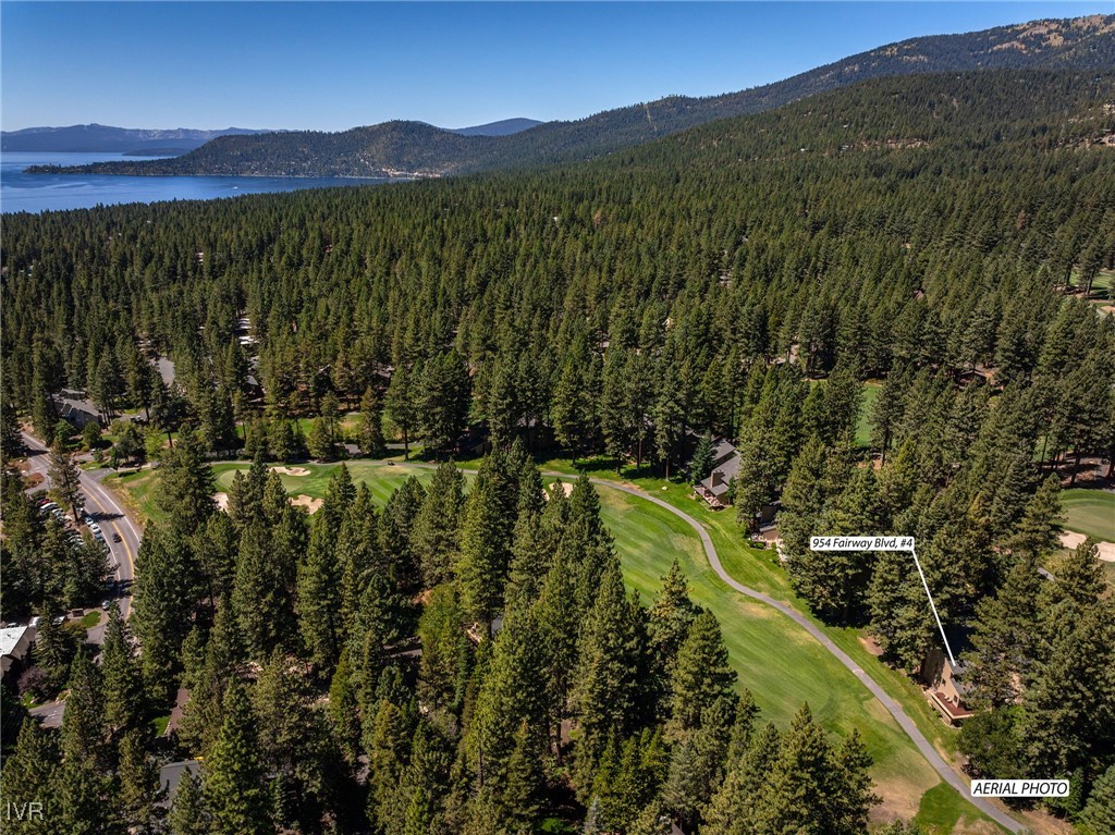 954 Fairway Blvd. 4