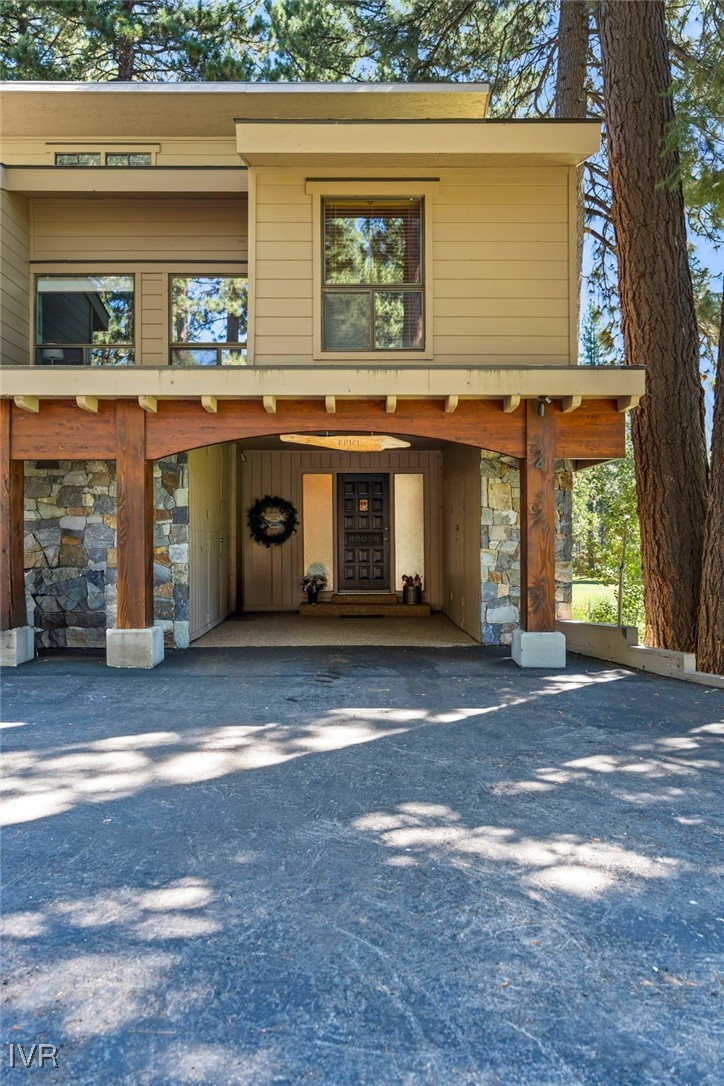 954 Fairway Blvd. 4