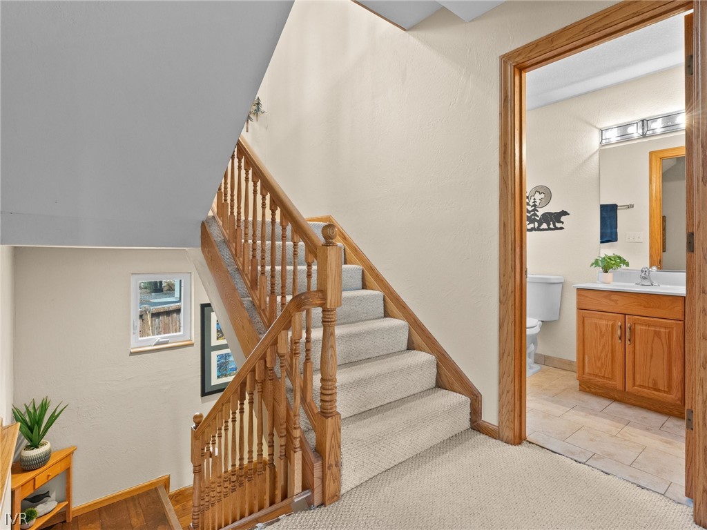 948 Harold Drive 4