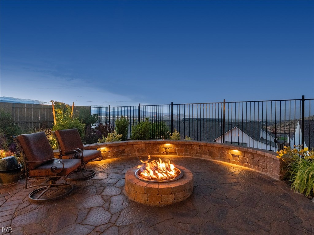 3063 Feathertop Dr