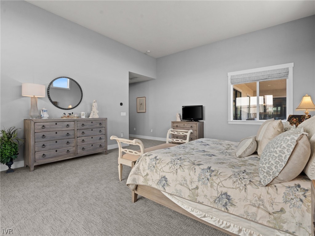 3063 Feathertop Dr