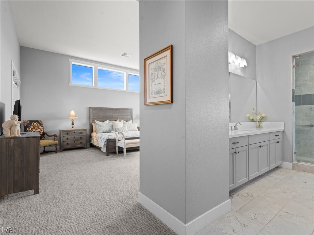 3063 Feathertop Dr
