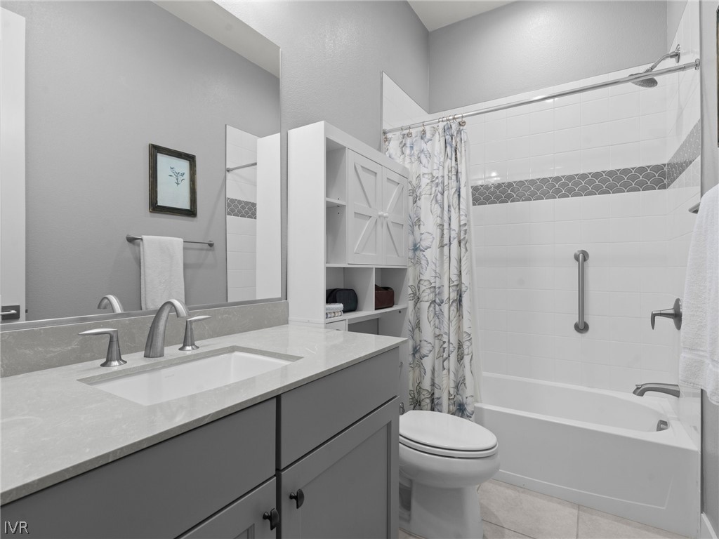 3063 Feathertop Dr