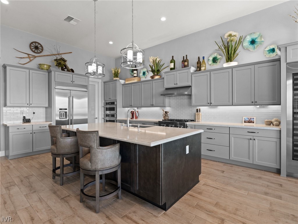 3063 Feathertop Dr