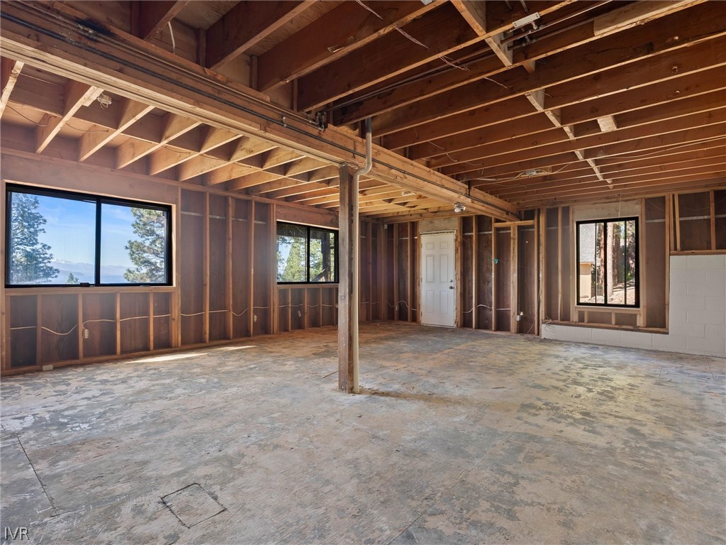 557 Knotty Pine Drive