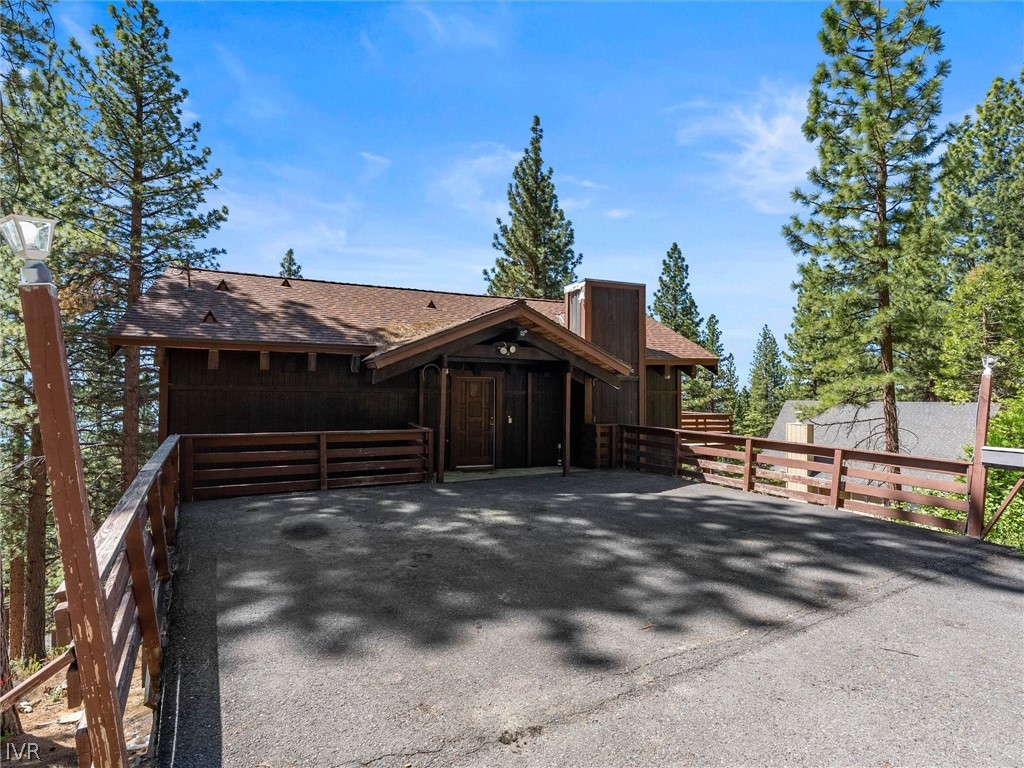557 Knotty Pine Drive