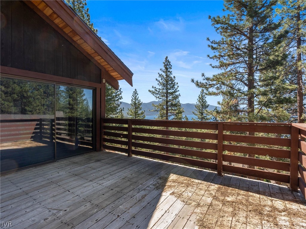 557 Knotty Pine Drive