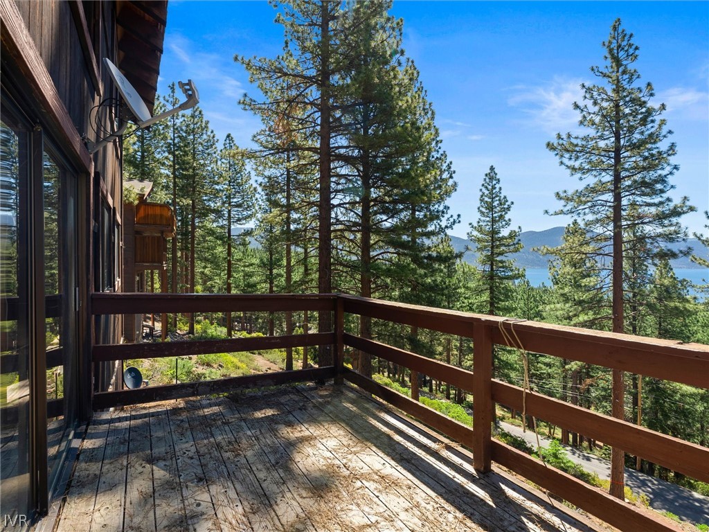 557 Knotty Pine Drive