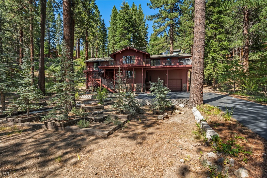 376 Country Club Drive