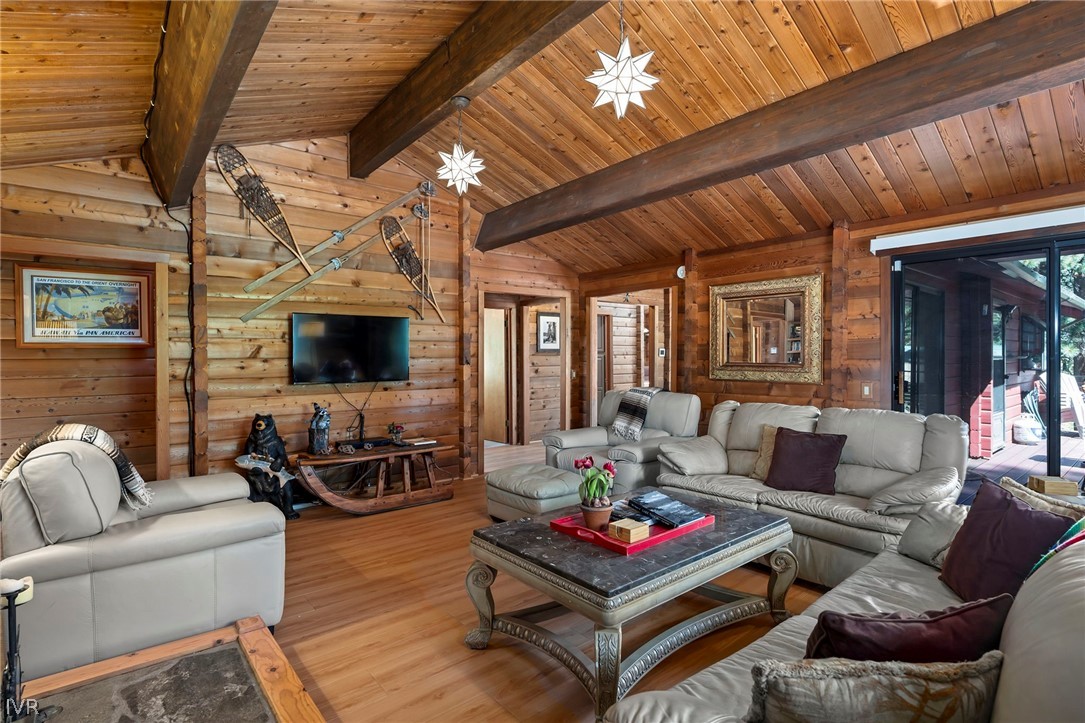 376 Country Club Drive