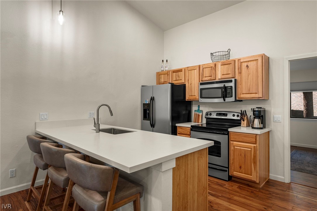 811 Southwood Boulevard 8