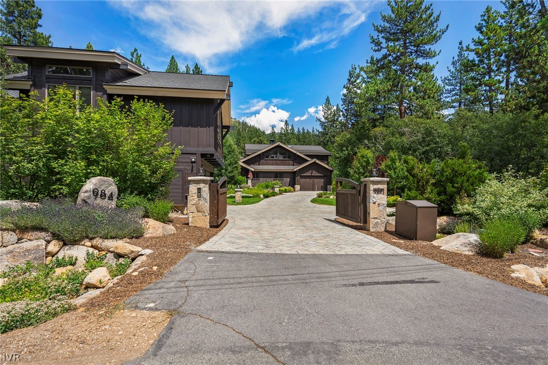 984 Sand Iron Drive