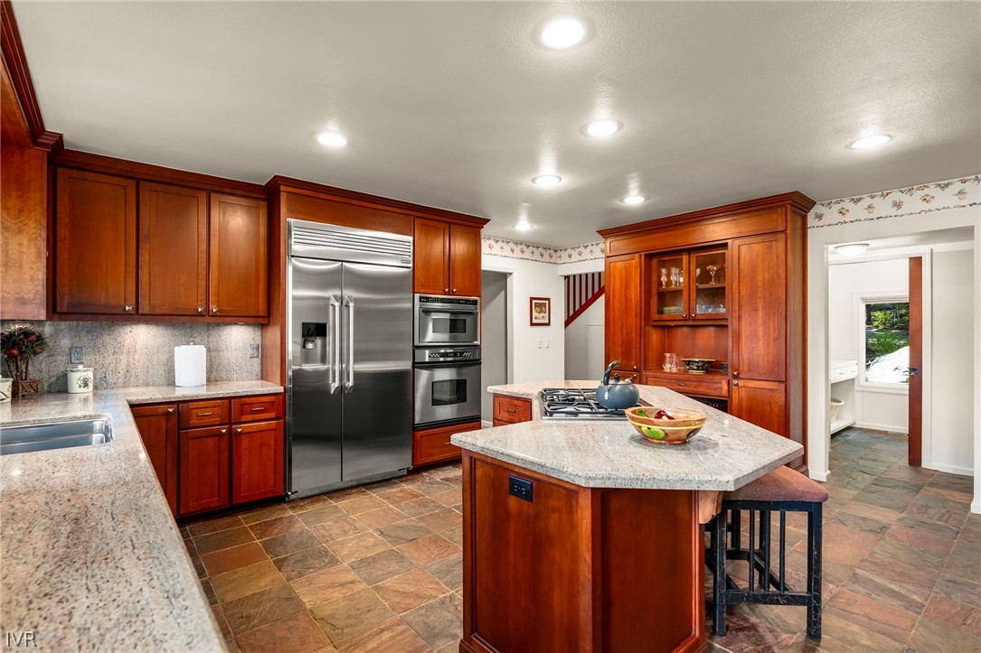656 14th Green Drive
