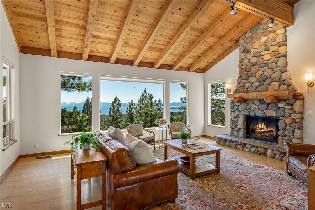 545 Alpine View