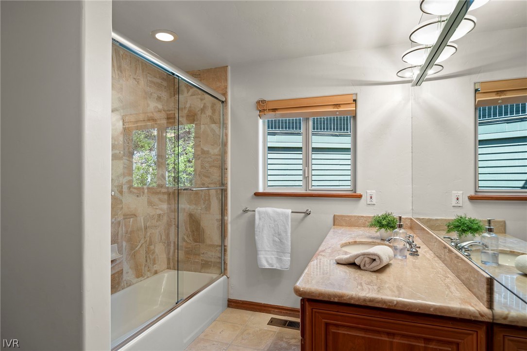 545 Alpine View
