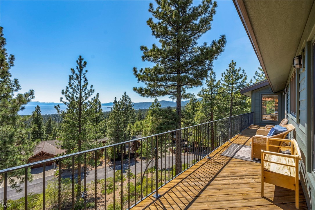 545 Alpine View