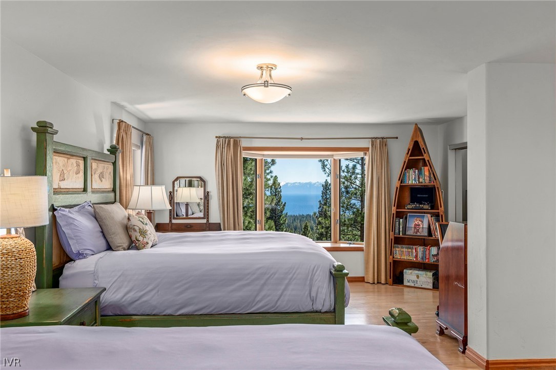 545 Alpine View