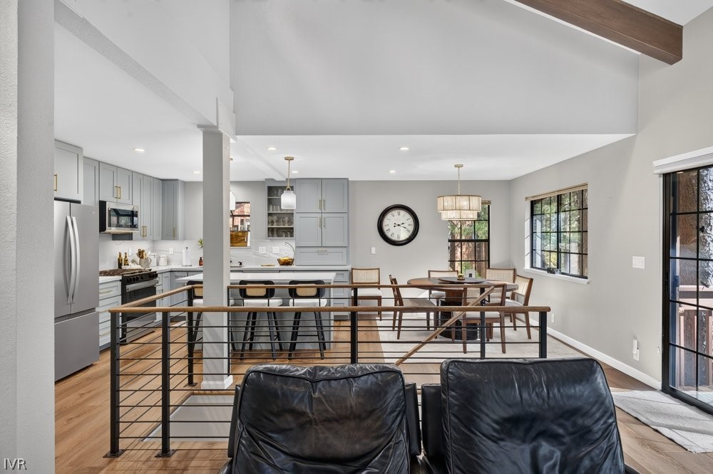 875 Southwood Boulevard 22