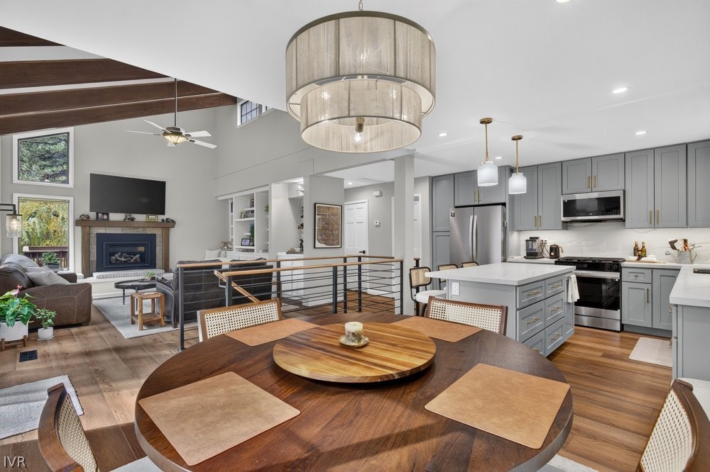 875 Southwood Boulevard 22