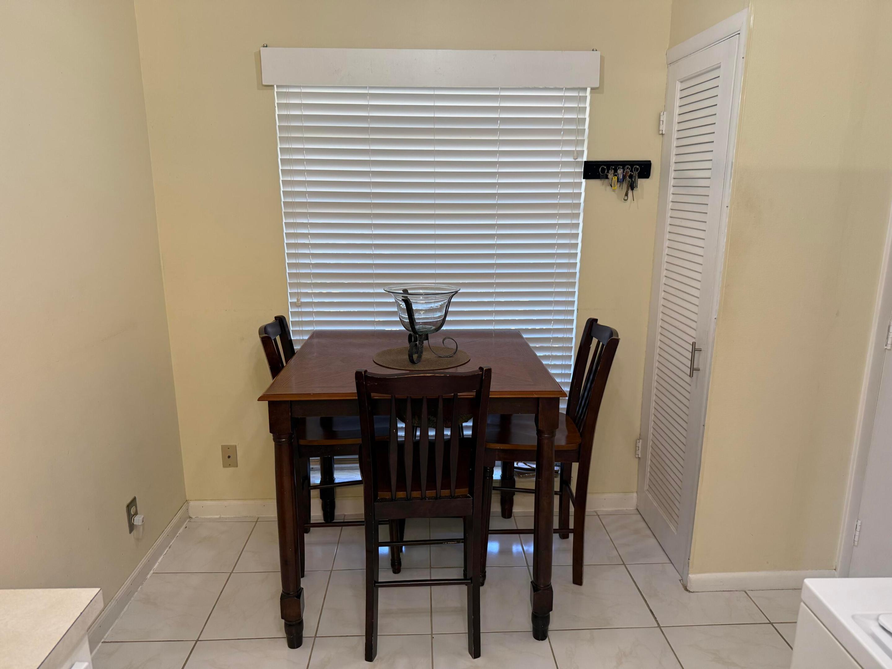 8540 Chevy Chase Drive 8540