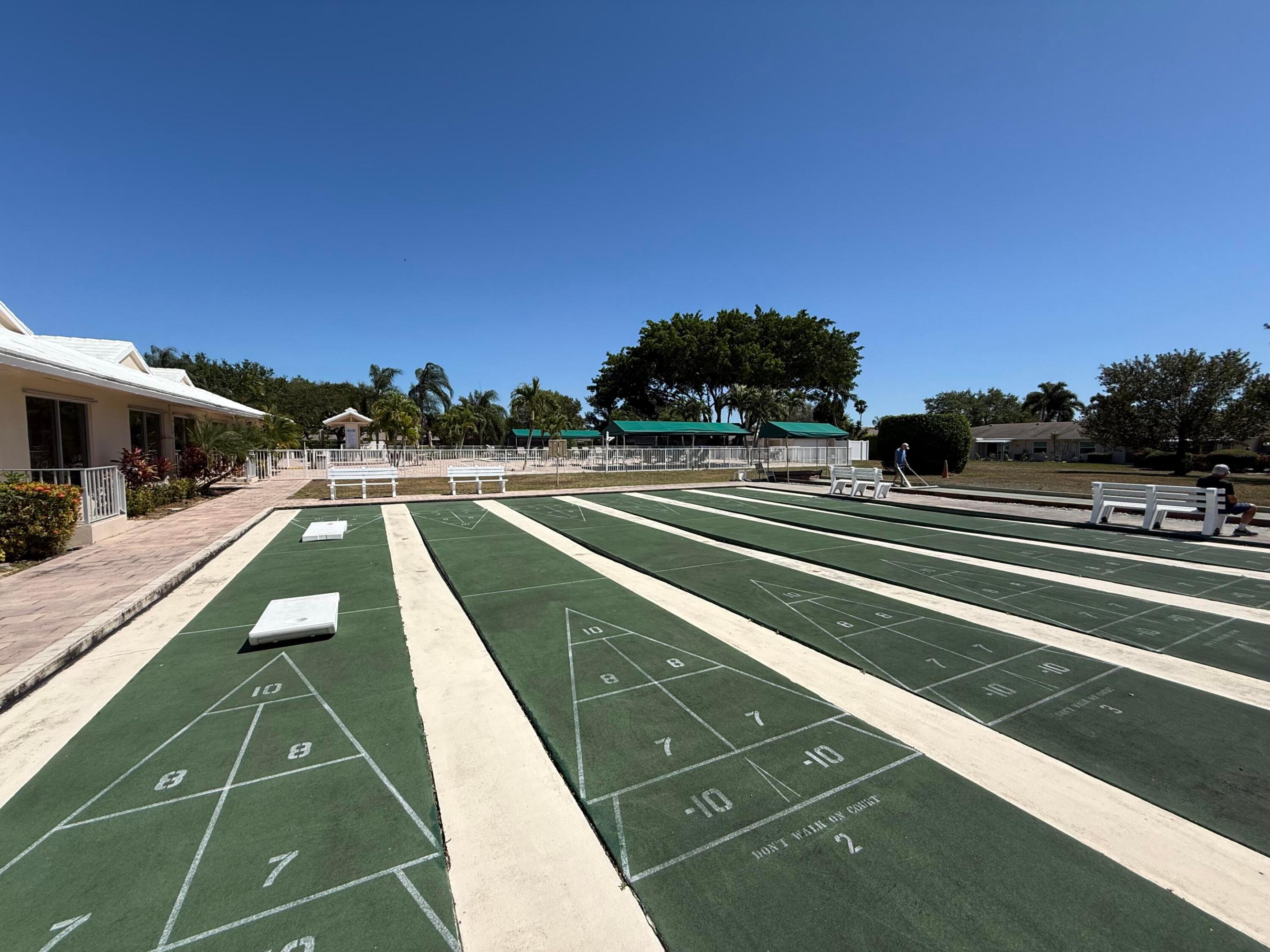 8540 Chevy Chase Drive 8540