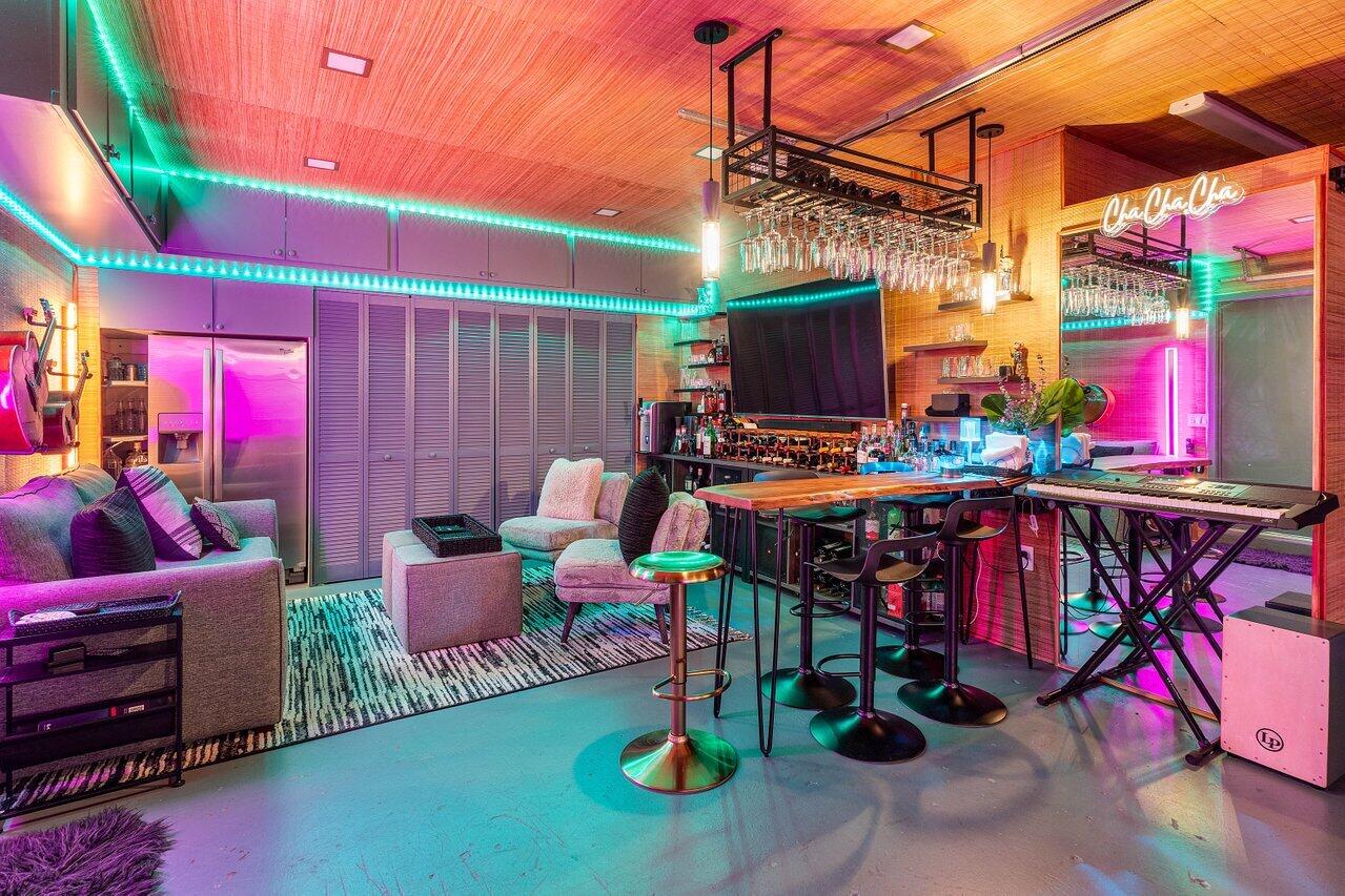 2093 NW 52nd Street 2093