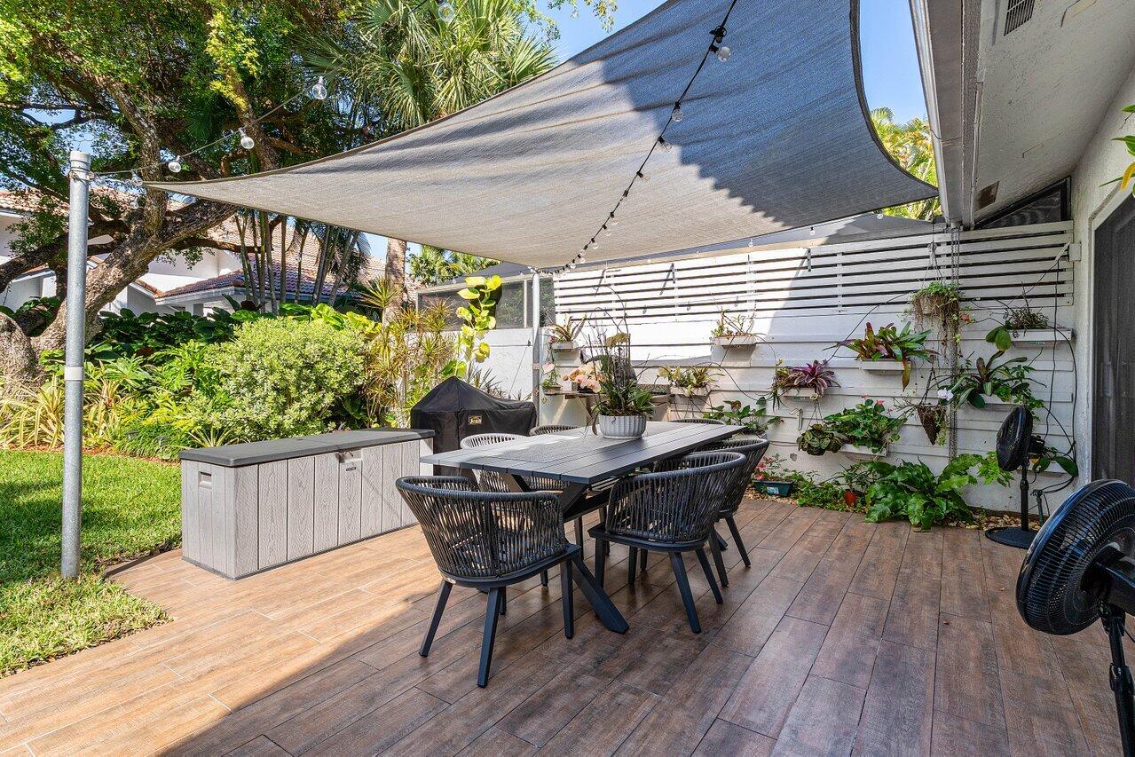 2093 NW 52nd Street 2093