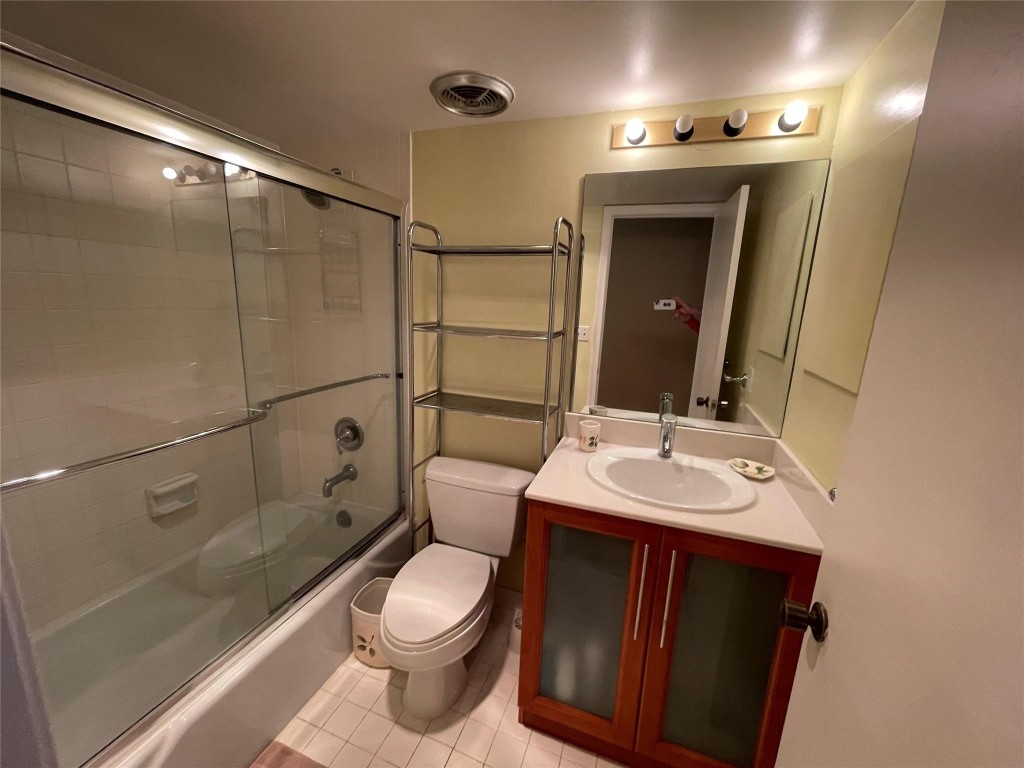 1310 Bridgewood Dr 1310