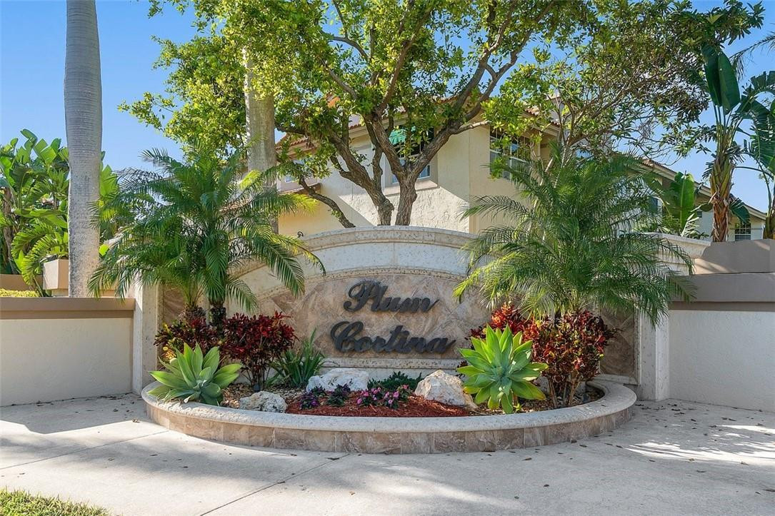 6566 Via Regina 6566