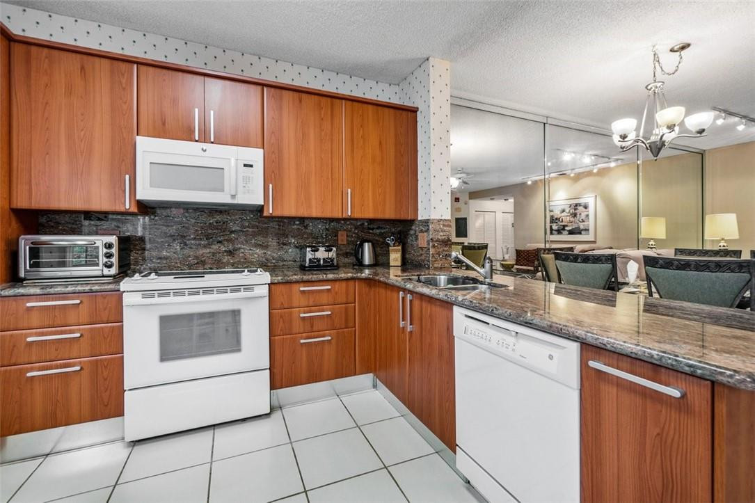 6566 Via Regina 6566