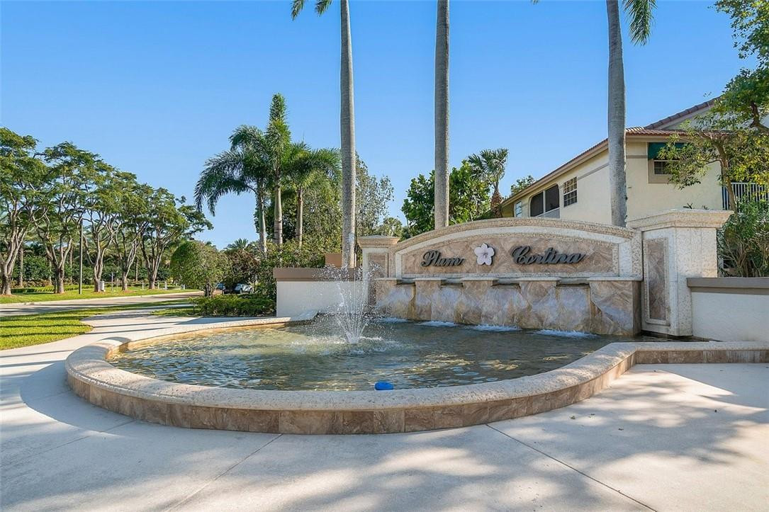 6566 Via Regina 6566