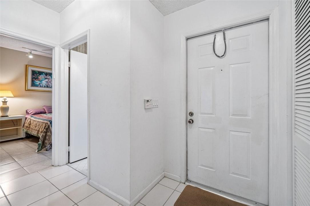 6566 Via Regina 6566