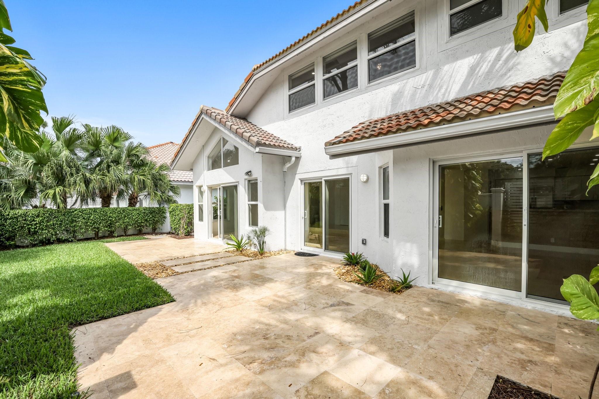 2044 NW 52nd St