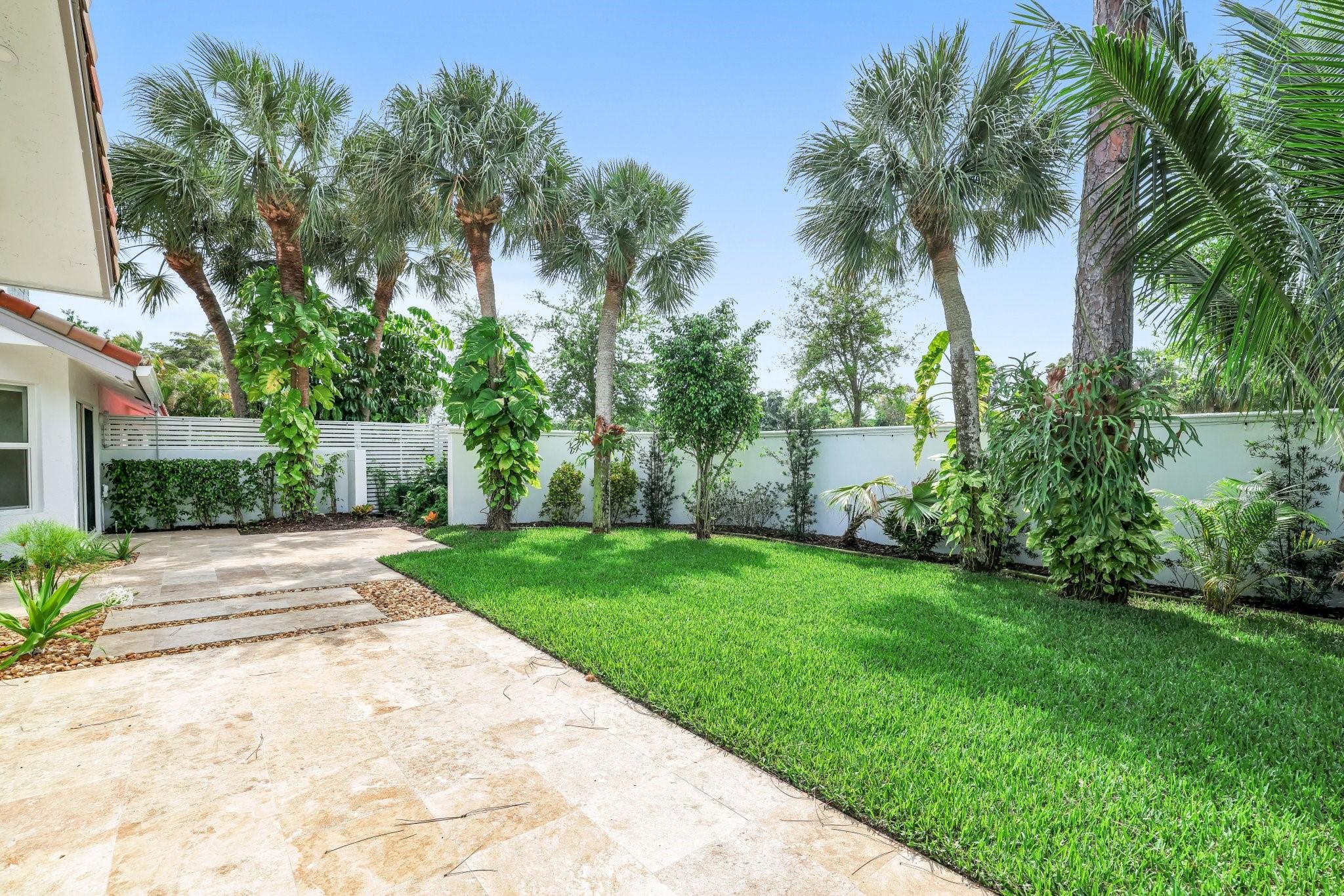 2044 NW 52nd St