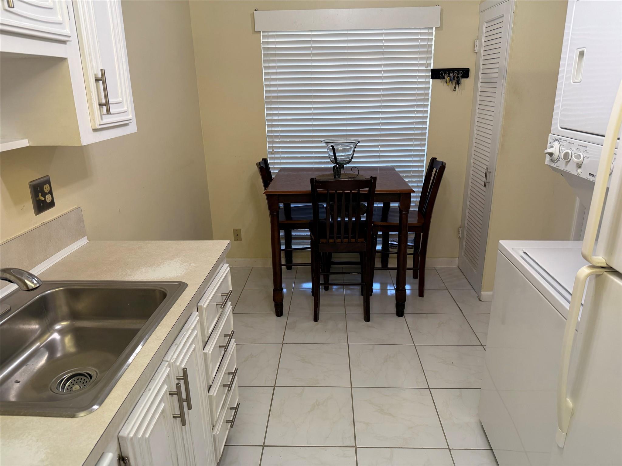 8540 Chevy Chase Drive 183