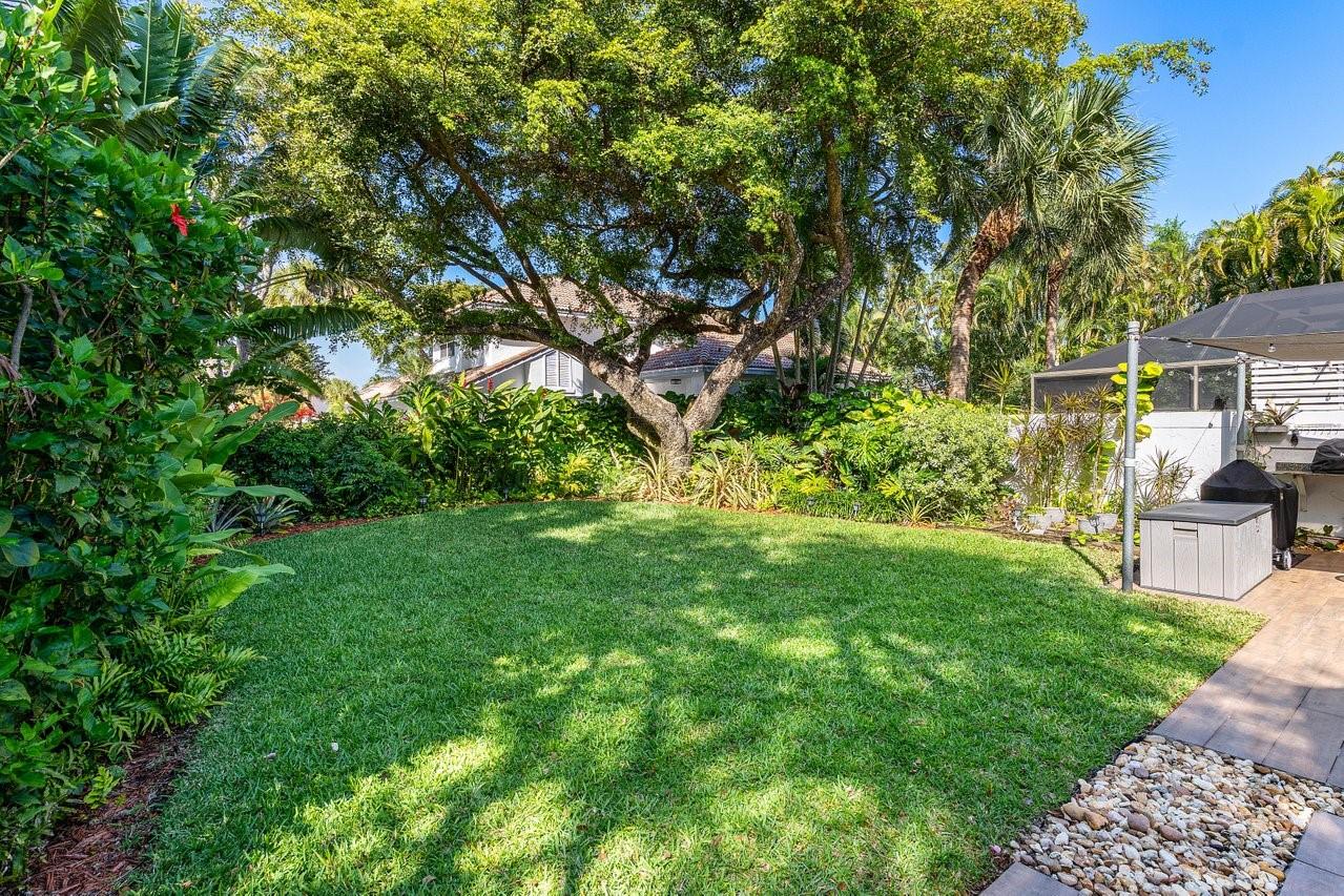 2093 NW 52nd St