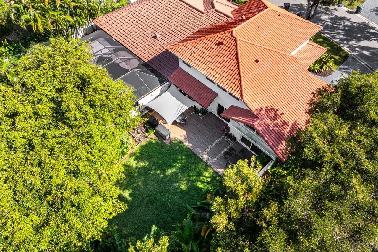 2093 NW 52nd St